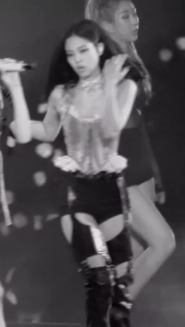 Blackpink - Jennie 191204 4