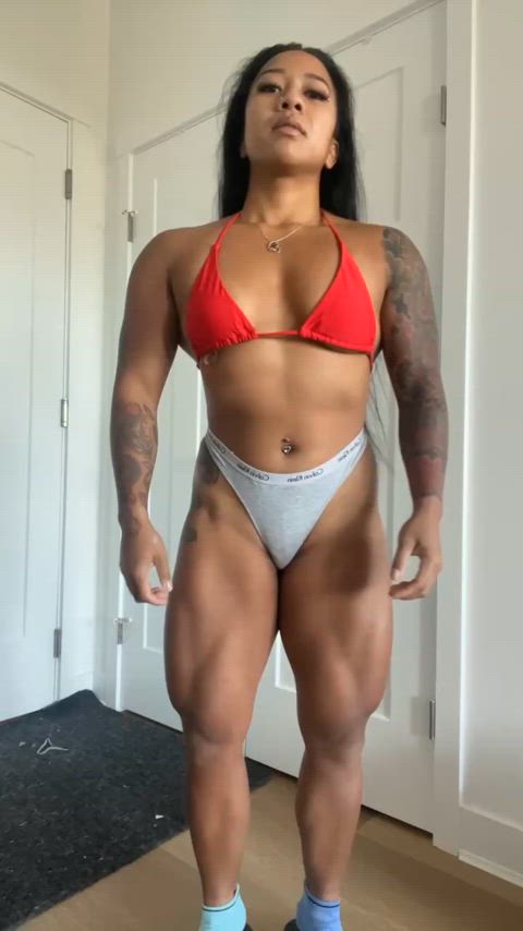 Filipina muscle mommy