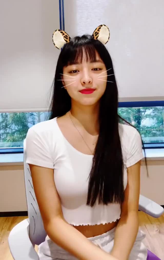 yuna [vlive@205378]-13