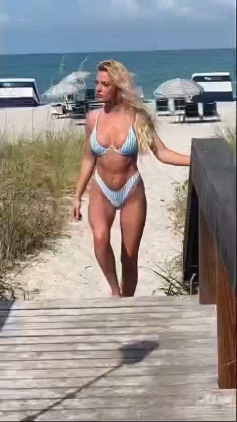 ass blonde tits gif