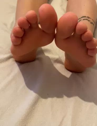 Feet Fetish GIF by mfeety