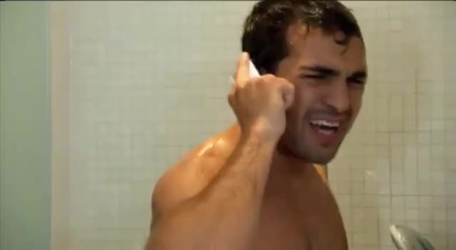 Elyas M’Barek naked caught in shower - Türkisch für Anfänger (S03)