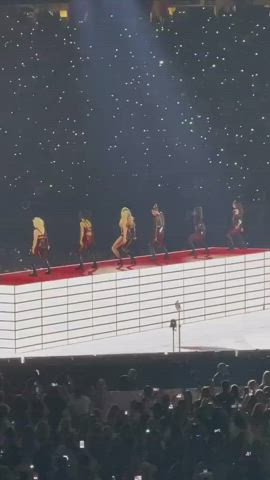 ass jiggle jiggling taylor swift gif