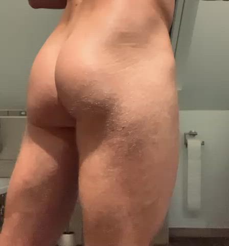 ass bubble butt muscles gif