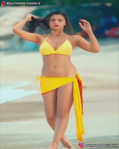 Alia Bhatt Bikini Look is such a tease