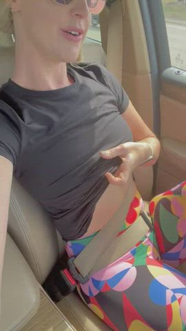 boobs milf tits amateur-girls selfie gif