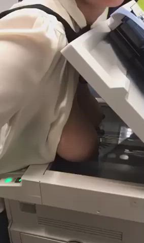 Finally photocopying my boobs!