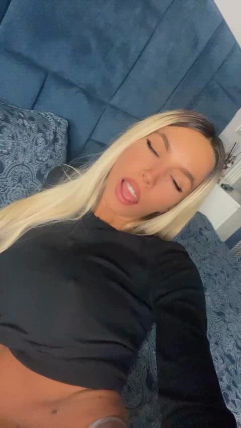 Jennifer - YourFavGND - More tiktok flashing videos on my drive!