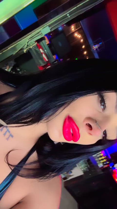 latina lips lipstick milf puerto rican gif