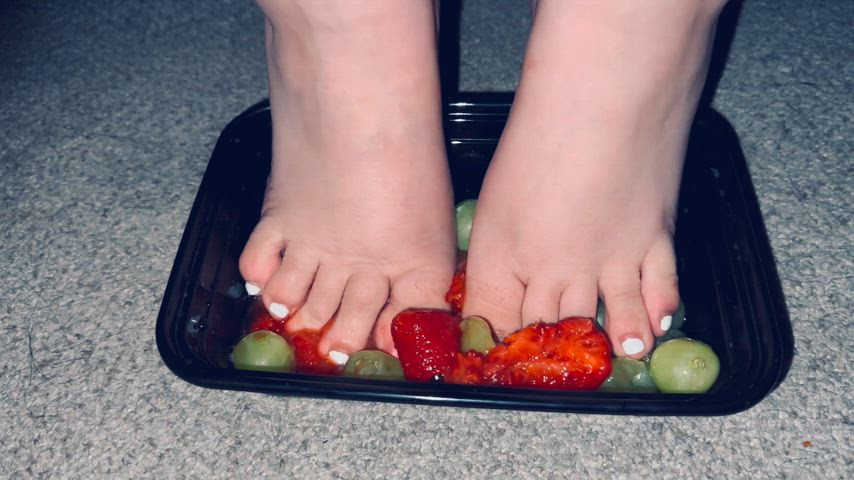 barefootmilf feet feet fetish food fetish foot fetish gif