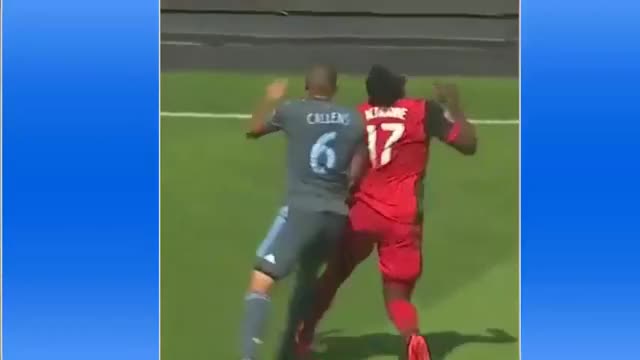 Jozy Altidore : Takes red card for kick (2018)