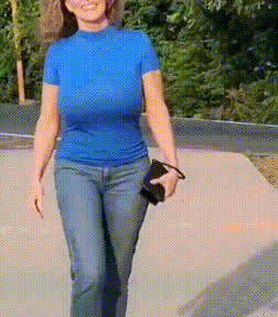big tits candid clothed non-nude sfw t-shirt tight gif
