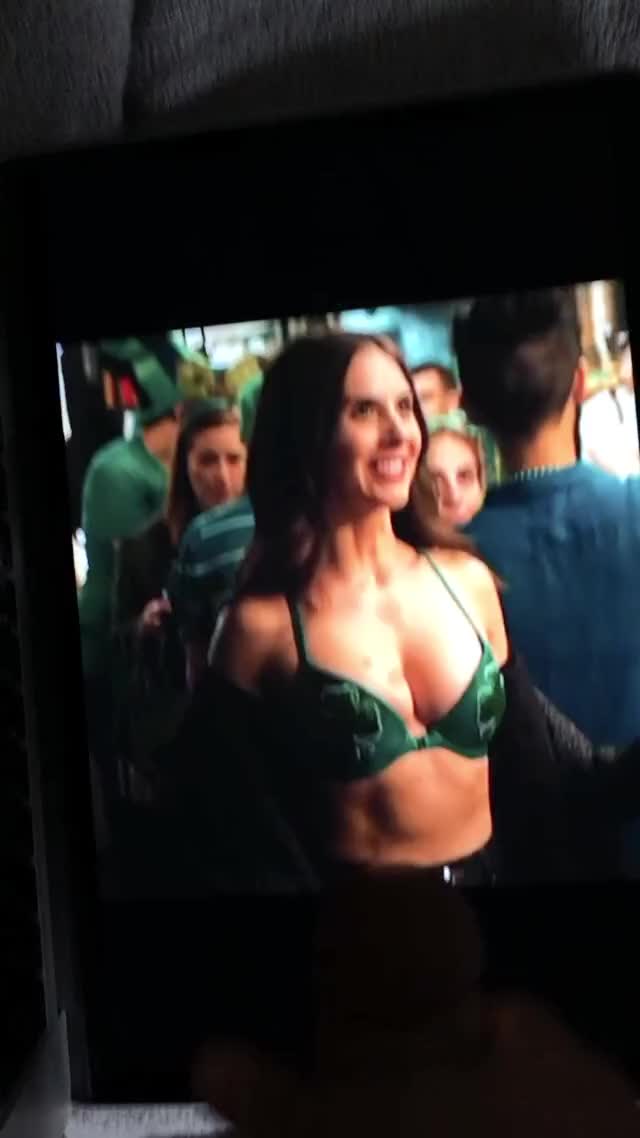 Alison Brie Cum Tribute