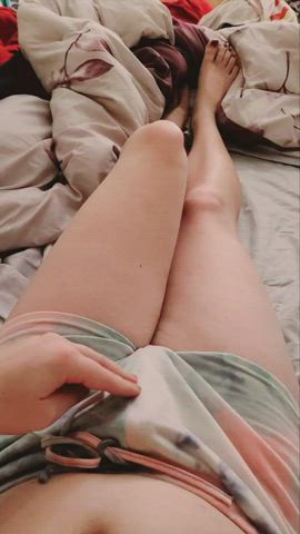 Who likes soft thighs?