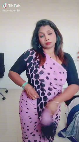 TikTok Indian MILF Saree gif