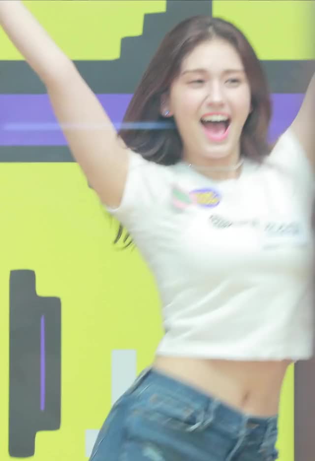 Somi 190617 3