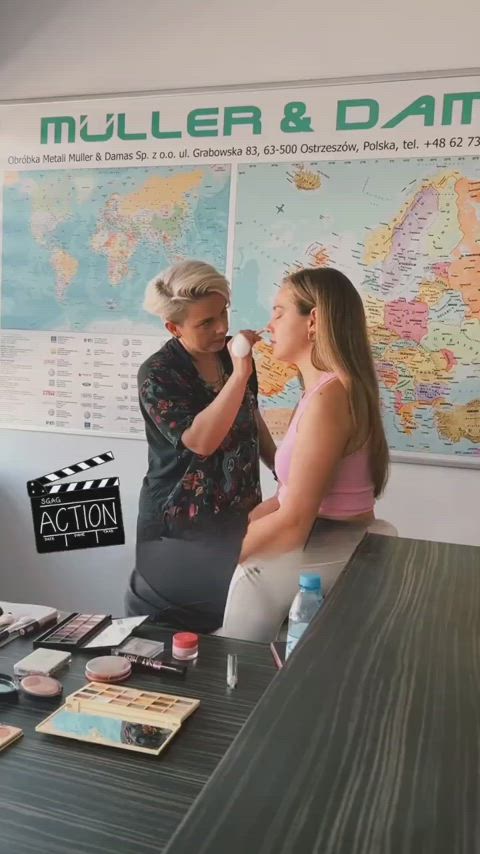 actress cute natural tits gif