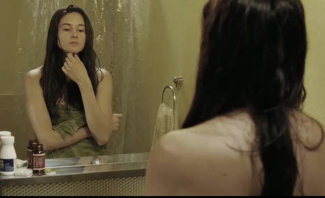 Shailene Woodley - White Bird in a Blizzard