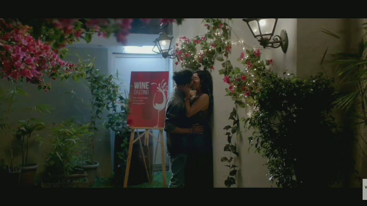 Parul Gulati hot kiss