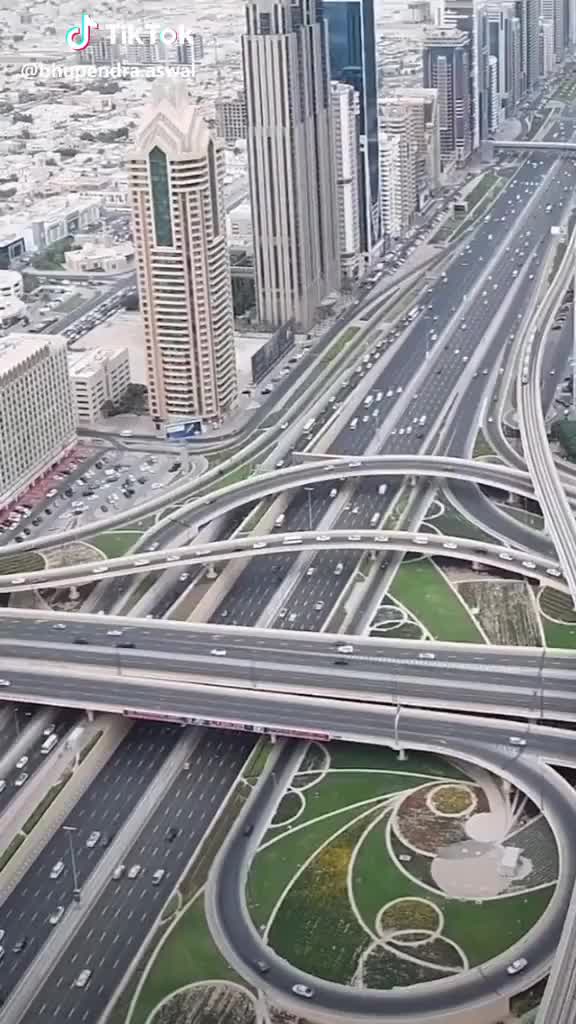  #dubai #uae #sheikhzayedroad #tikokindia #hindisong @tiktok_india ??