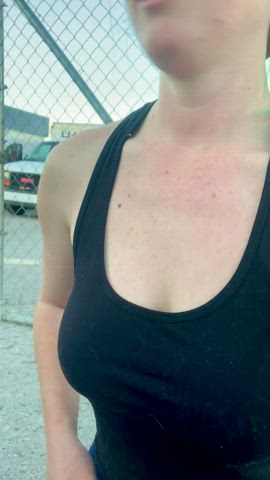 Flashing at uhaul so I can get the big loads ? [gif]