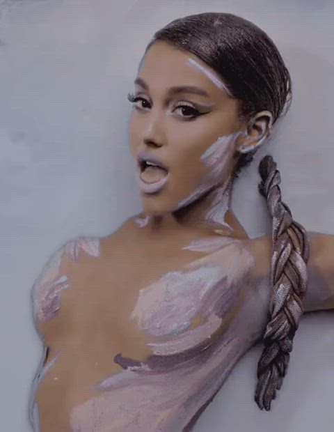 ariana grande body boobs gif