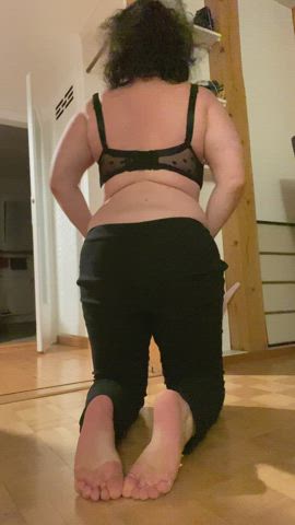Thick thighs to make your dick rise