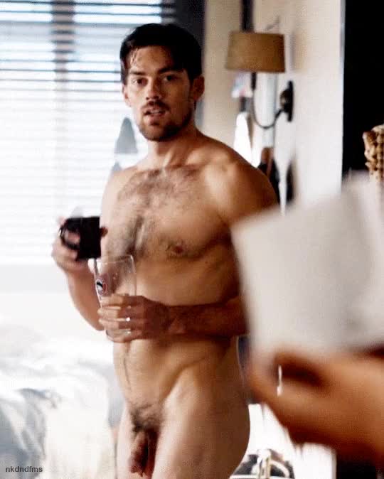 Matt Lloyd Nude at the Gay-Male-Celebs.com