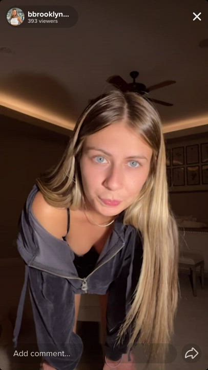 Downblouse tiktok bbrooklynbrown