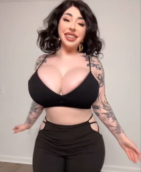 big tits boobs fake ass fake boobs fake tits tits bimbos fake-boobs just-boobs gif