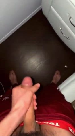 Big cock cumming all over the floor💦💦💦