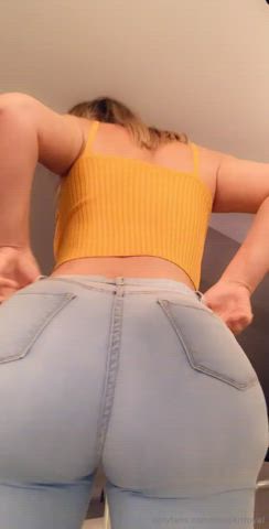 ass ass spread big ass close up jeans milf pawg step-mom undressing gif