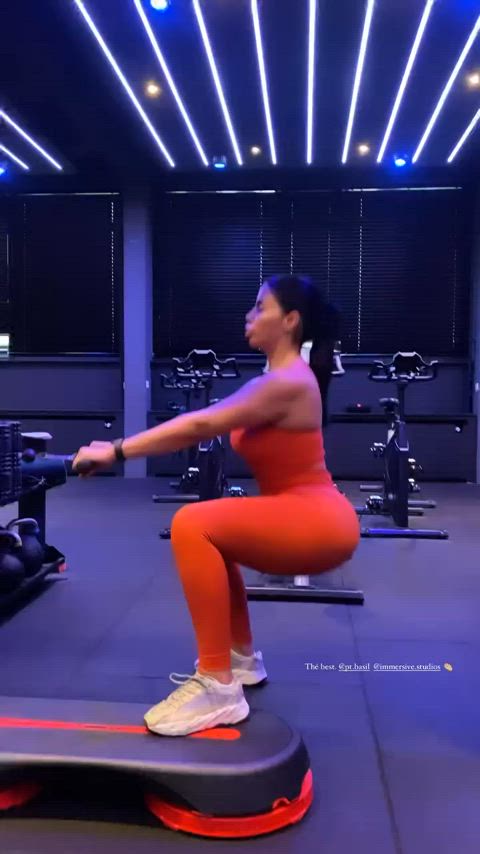 ass gym ponytail gif