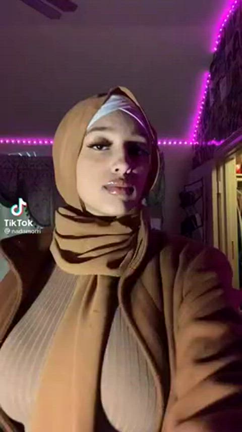 arab big tits huge tits gif