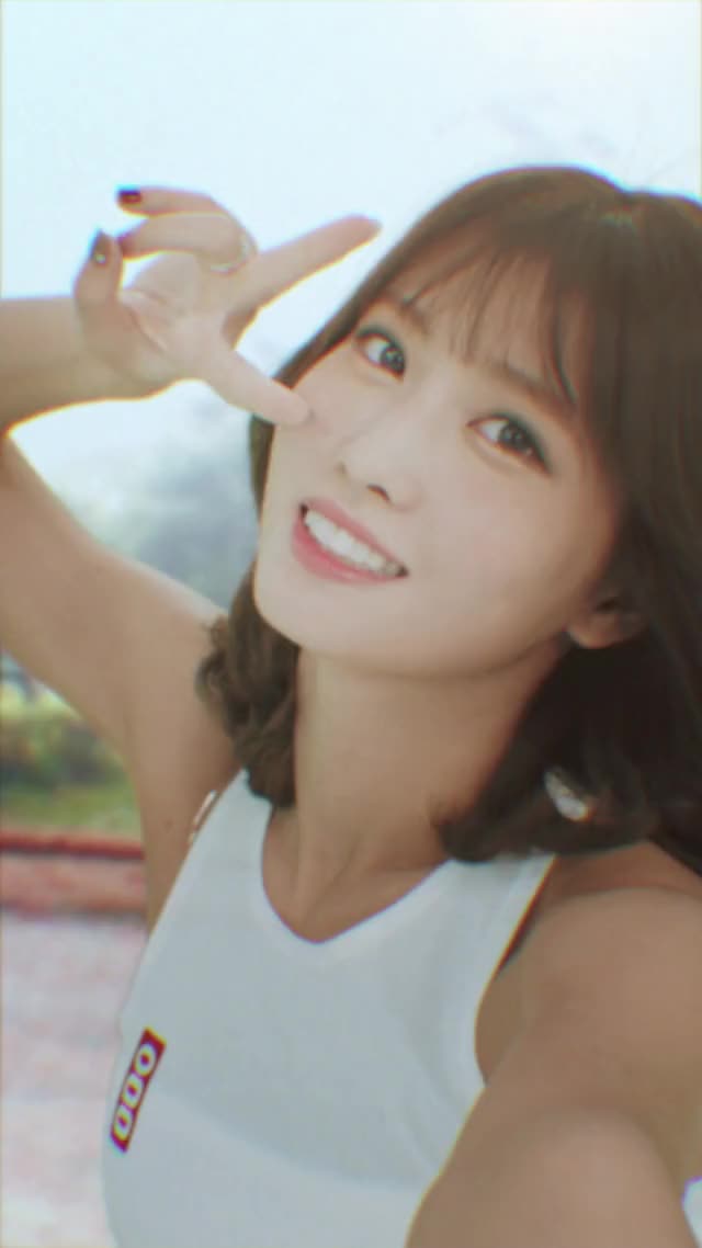 Momo - Likey Teaser