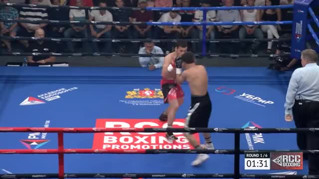 Mukhammad Shekhov knocked out Dostonbek Uljaboev in the second minute of the first