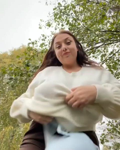 big tits bouncing tits huge tits pokies gif