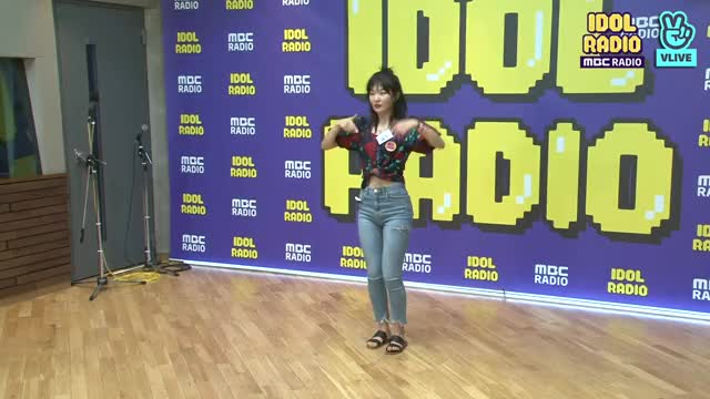 Seulgi Idol Radio Cover Dance Twice TT