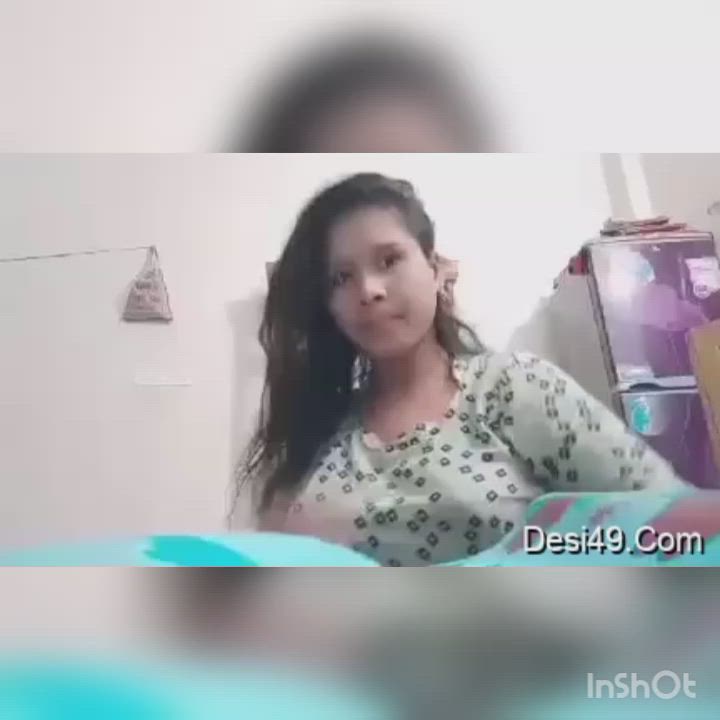 A hot girl clothes removing full video❤️❤️