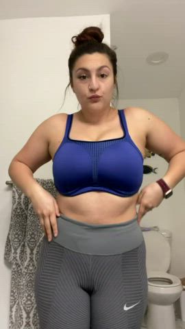 I think my sports bra hides them well?