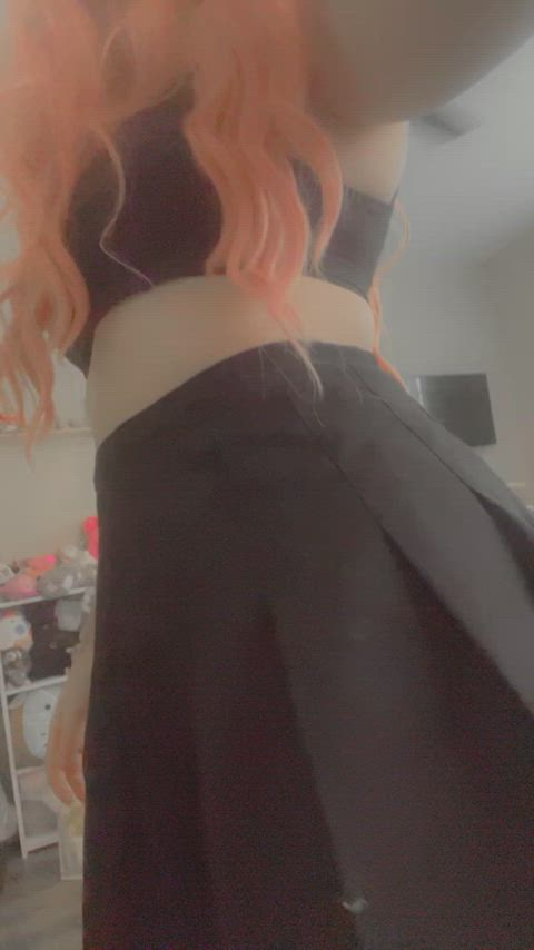 amateur ass cute onlyfans panties skirt striptease tease upskirt pink hair ass-worship