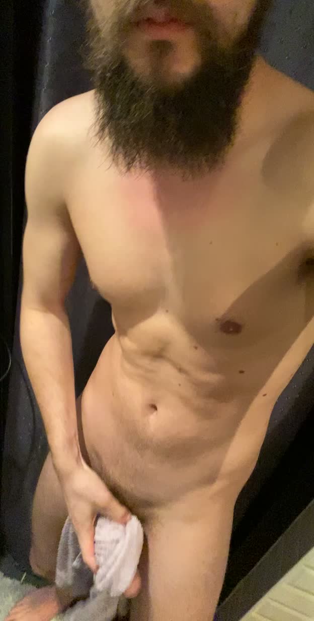 Just after taking a shower.. any takers? PMs welcome. 25yo/ger/8”