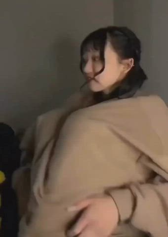 accidental asian big tits chinese flashing funny porn natural tits nipslip perky