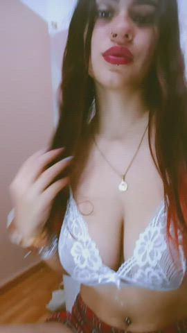 Amateur Boobs Kinky Latina Nipples Schoolgirl Teen Webcam gif