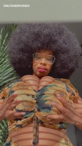 Big Tits Ebony Huge Tits Titty Drop gif