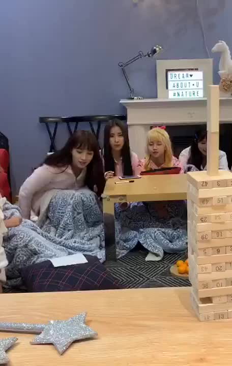 190115 Nature Saebom VLIVE 2