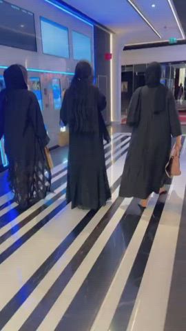amateur arab big ass big tits high heels hijab outdoor gif