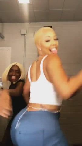 ass bubble butt twerking gif