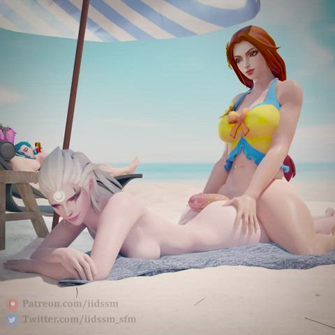 Hung futa and her friend on the beach
