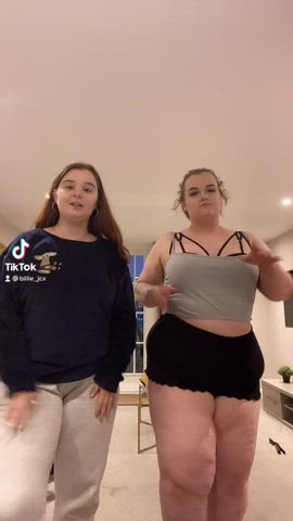 Please enjoy my friend and I’s mediocre buss it TikTok ?